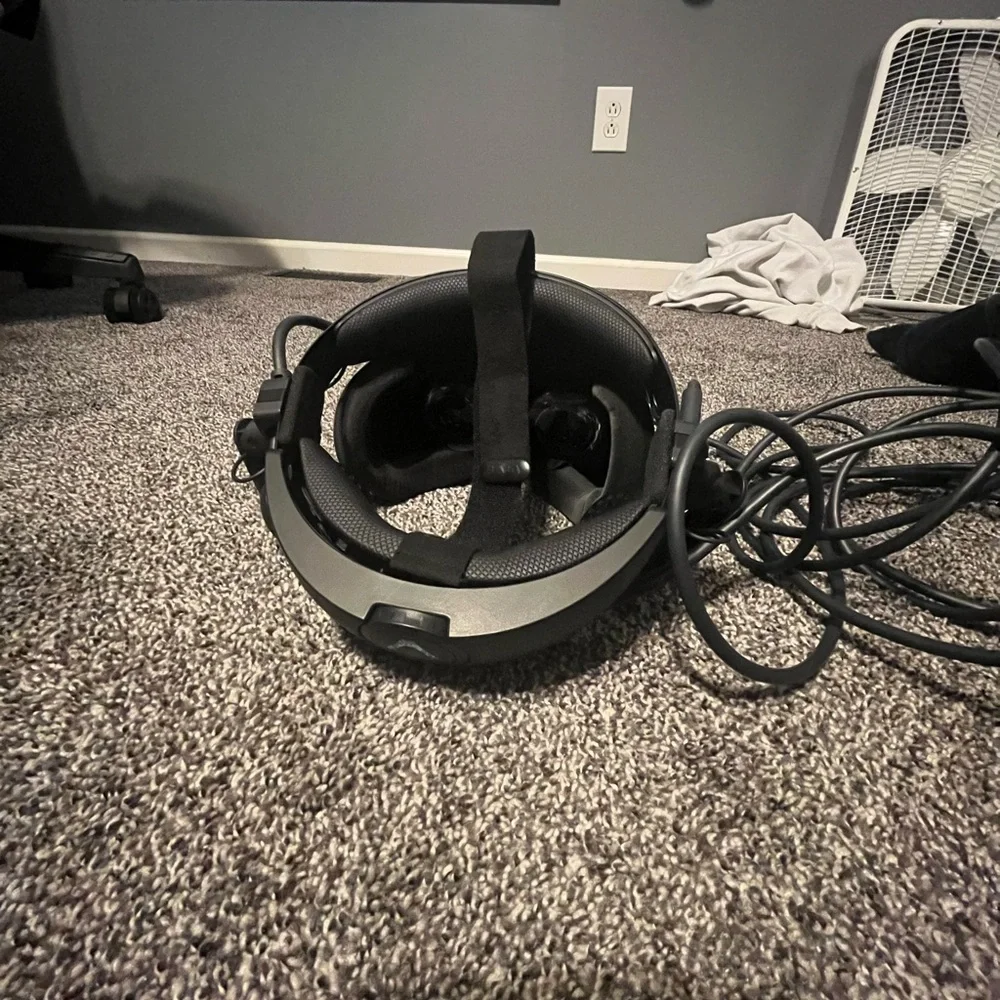 HTC Cosmos Elite Black VR Headset with Front Cameras